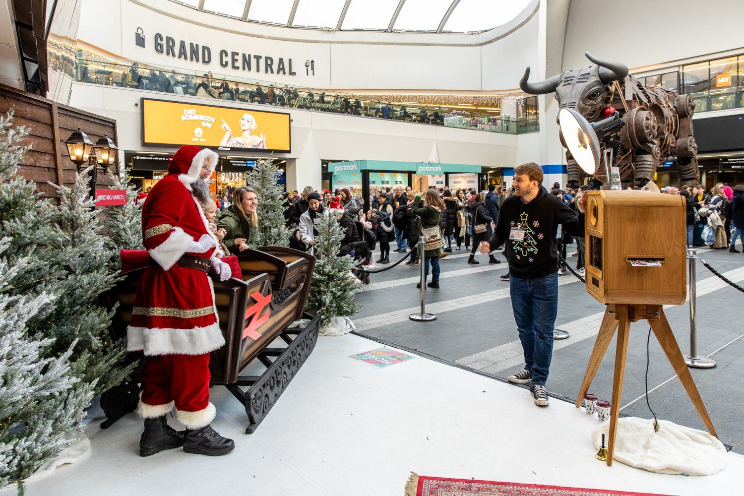 Network Rail Santa's Grotto at New Street Station - Corporate Photo Booth In Action